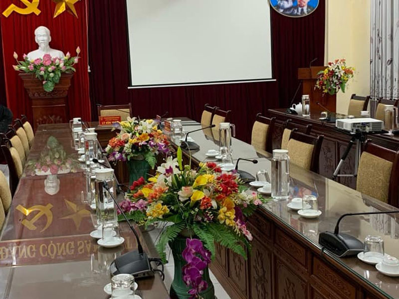 Hệ thông micro được phân bố đều phòng họp