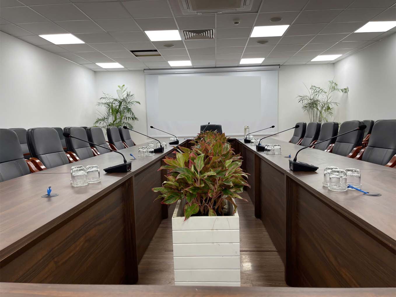 Micro Cổ Ngỗng Không Dây Cho Phòng Hội Nghị